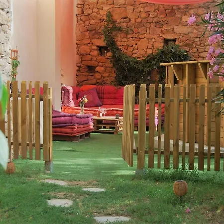 Bed and breakfast La Bucolique, Et Jardin D'hotes 3*