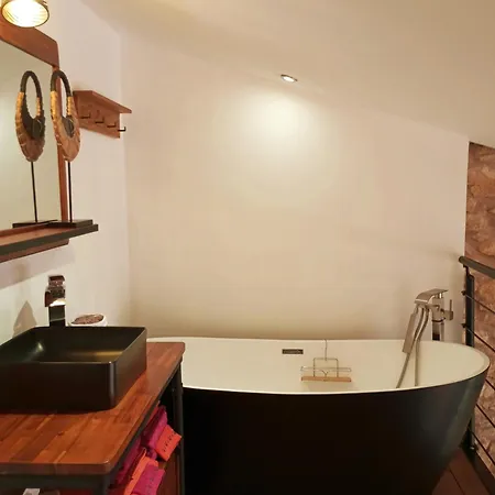 La Bucolique, Et Jardin D'hotes Bed & Breakfast