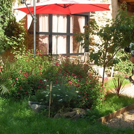 La Bucolique, Et Jardin D'hotes